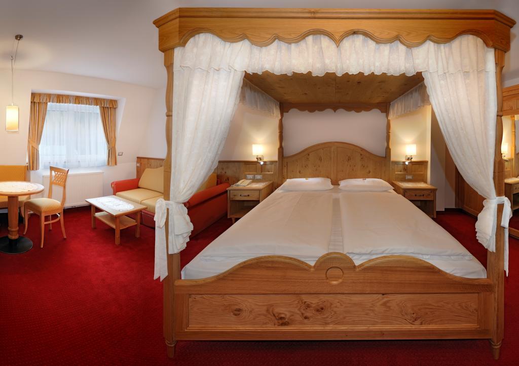 Hotel Ingram Selva di Val Gardena Quarto foto